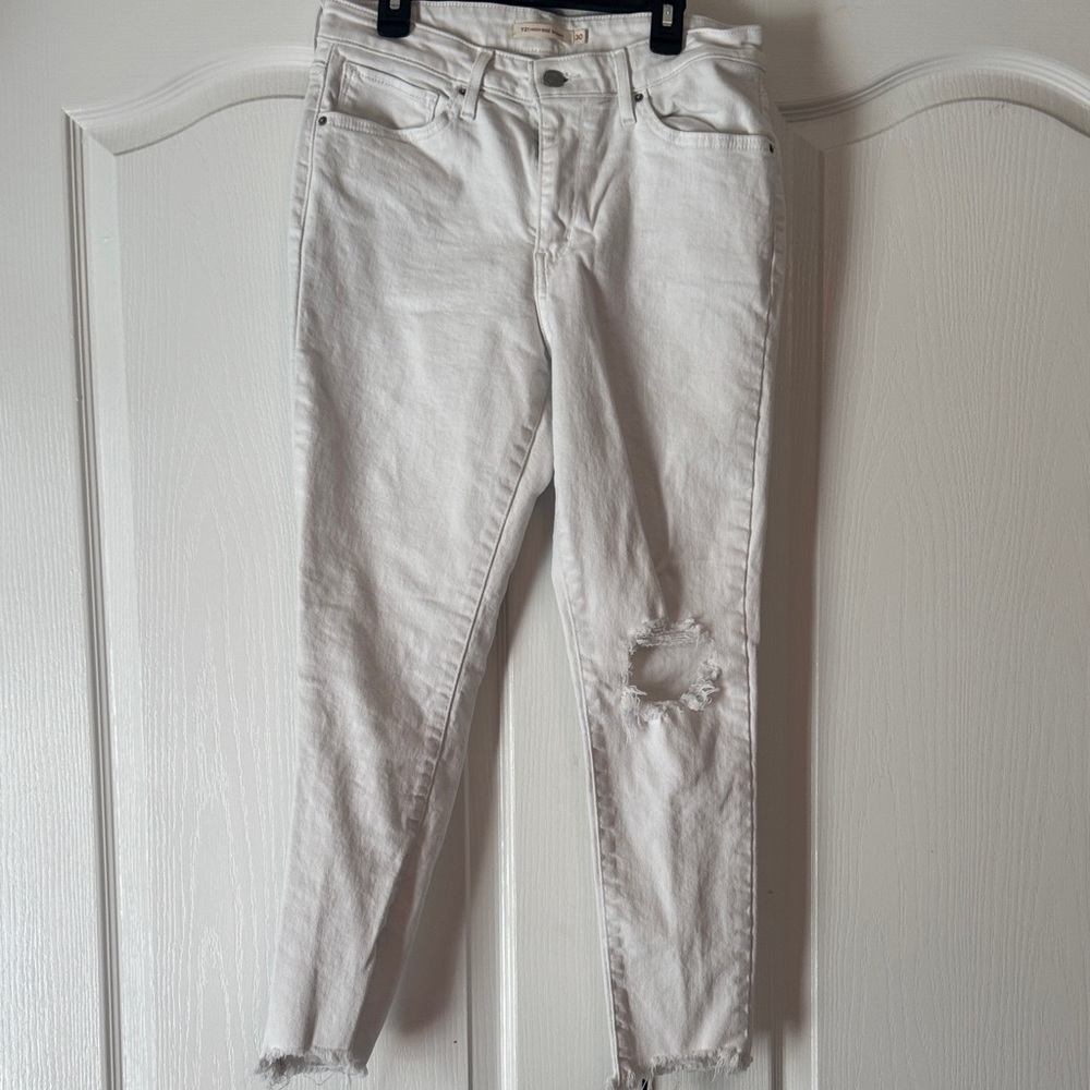 Women's Levi White Distressed Jeans